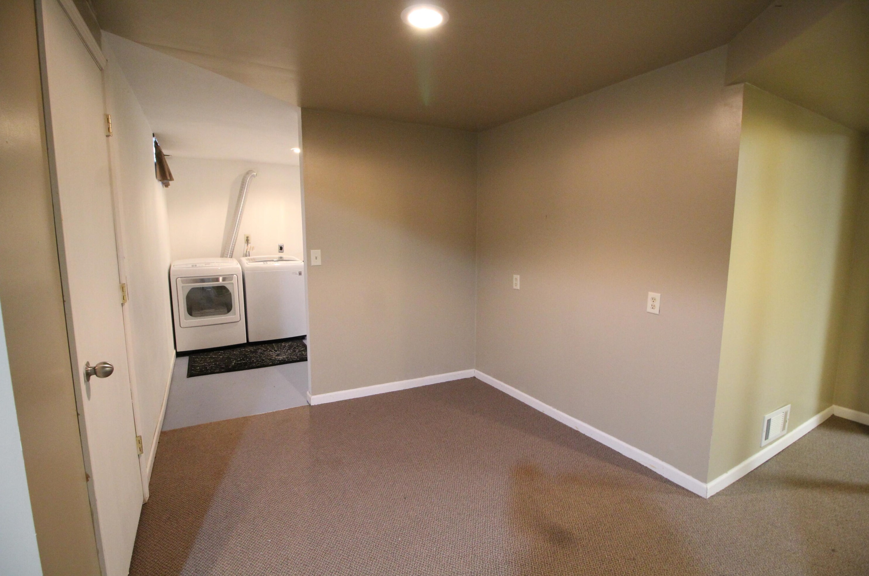 2333 60, Milwaukee WI 53219-2129 exterior