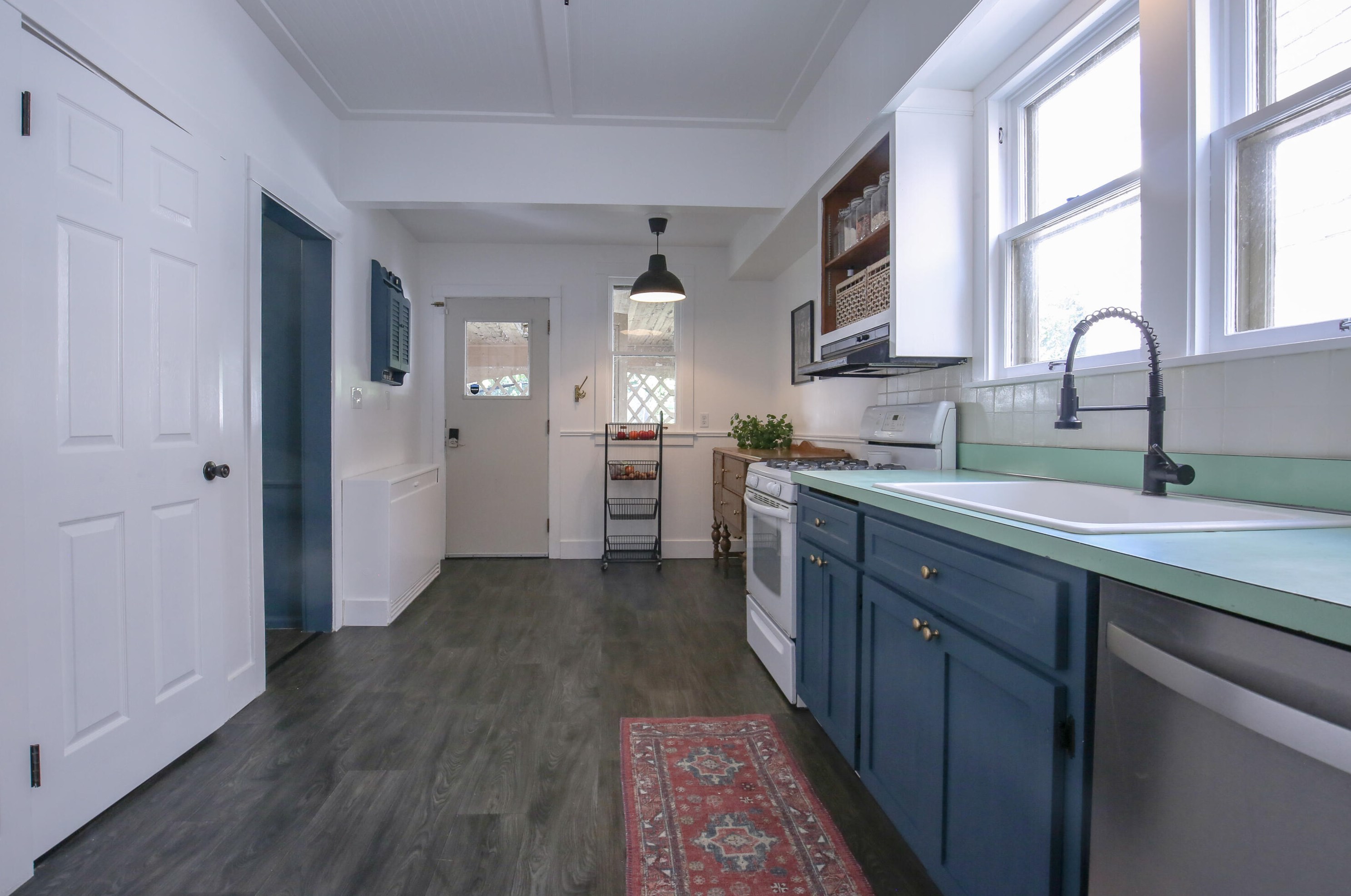 1638 Wisconsin Ave, Racine WI 53403-2770 exterior