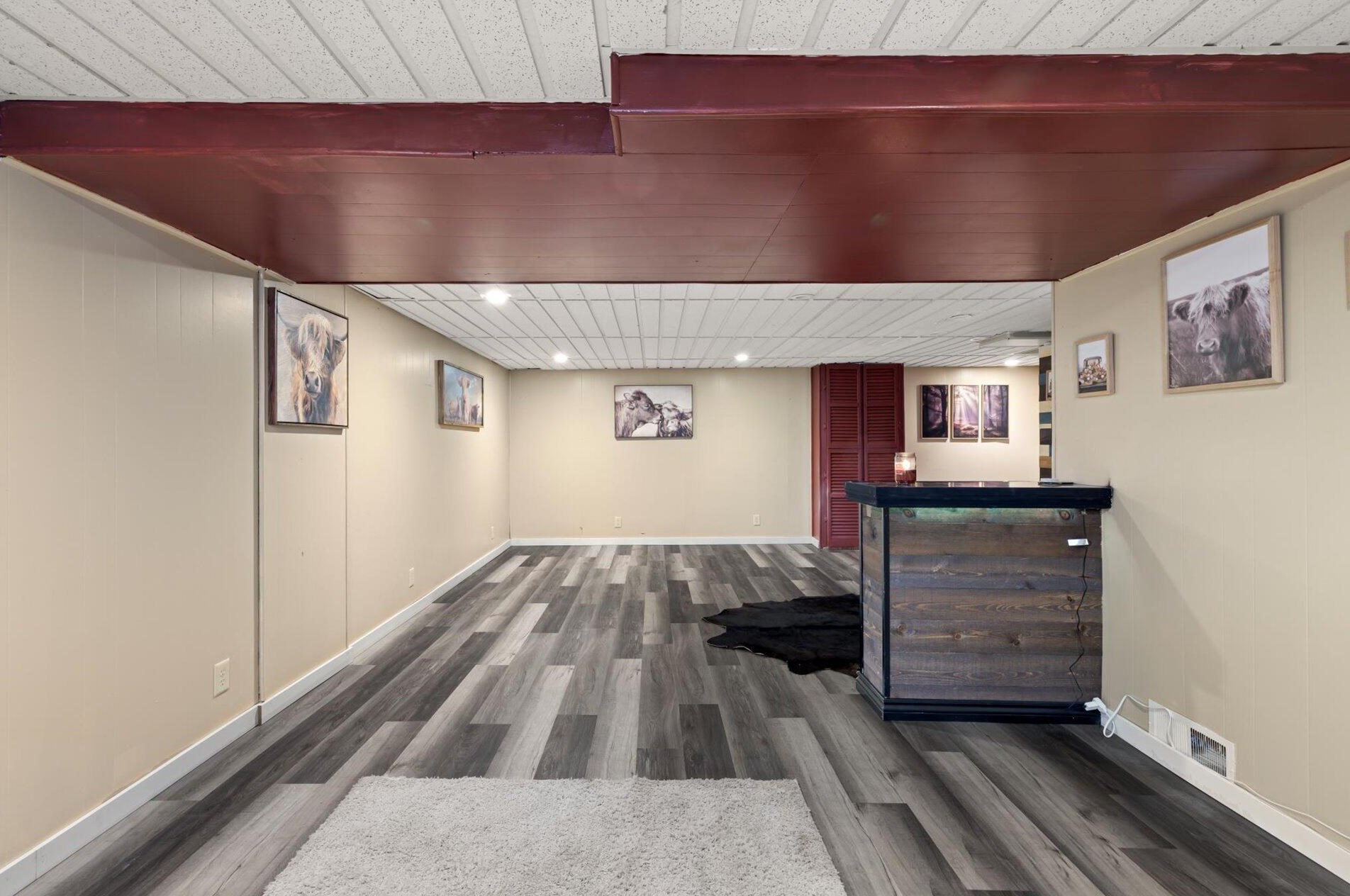 212 Morris St, Pewaukee, WI 53072