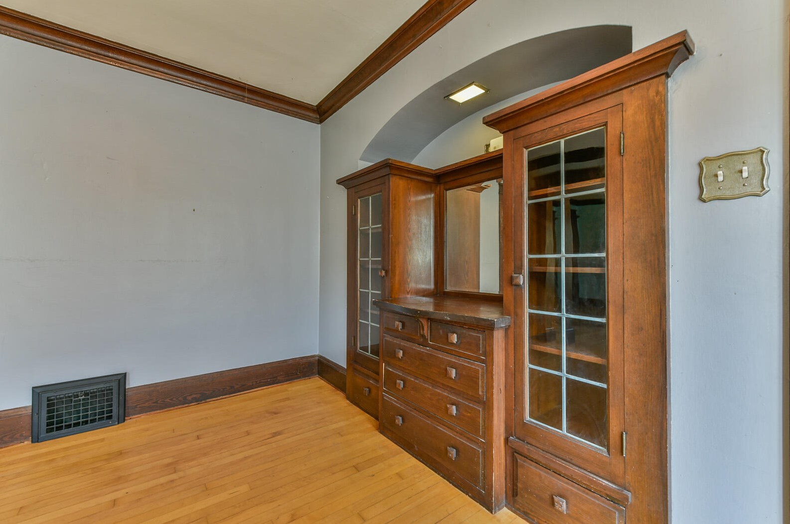 150 60, Milwaukee WI exterior