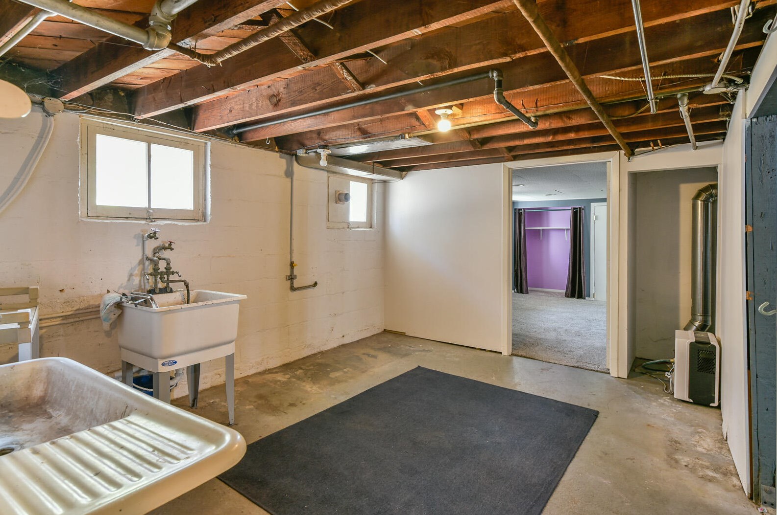 150 60, Milwaukee WI exterior