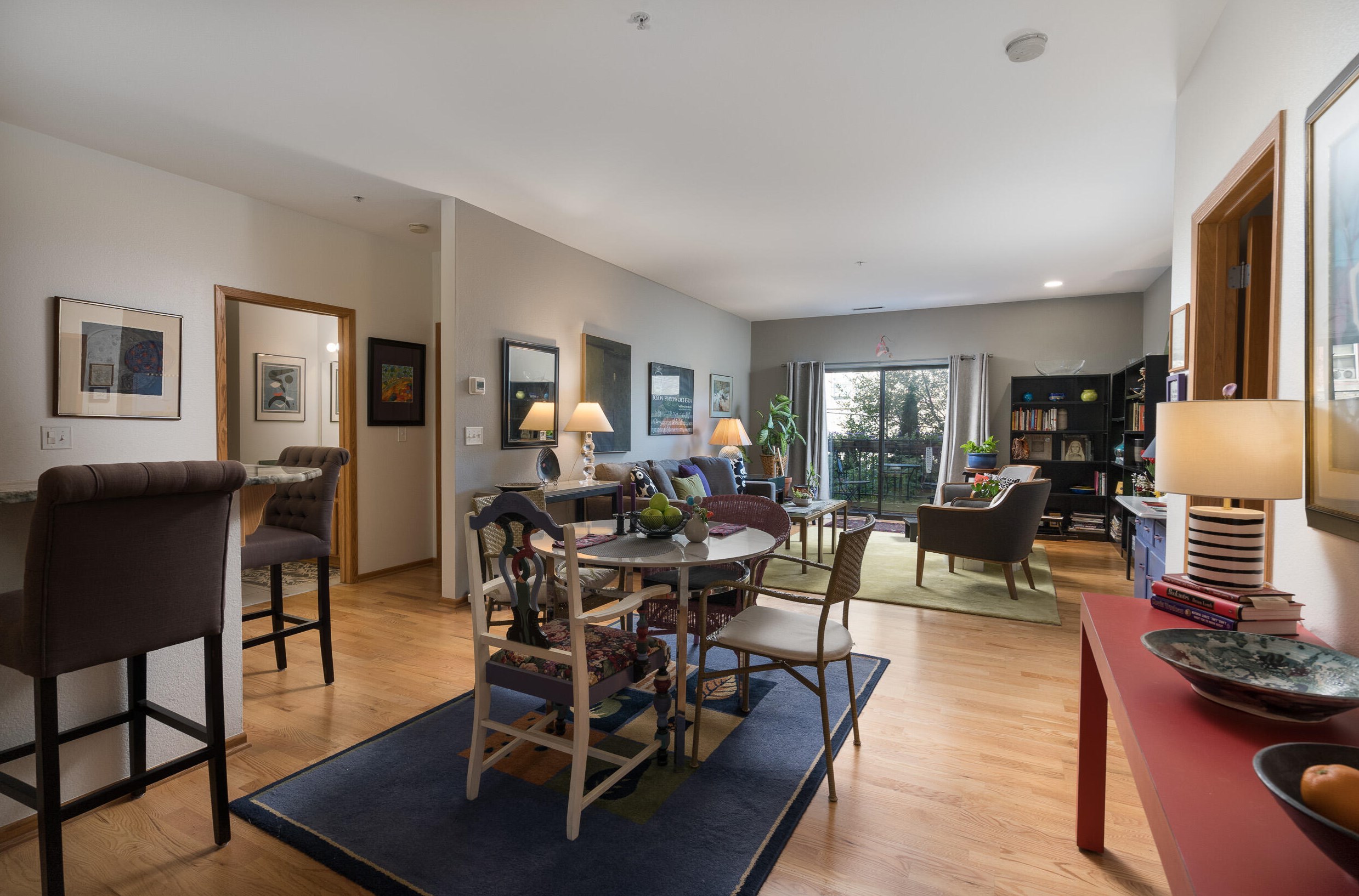 1812 Lafayette Pl, Milwaukee, WI 53202-1188