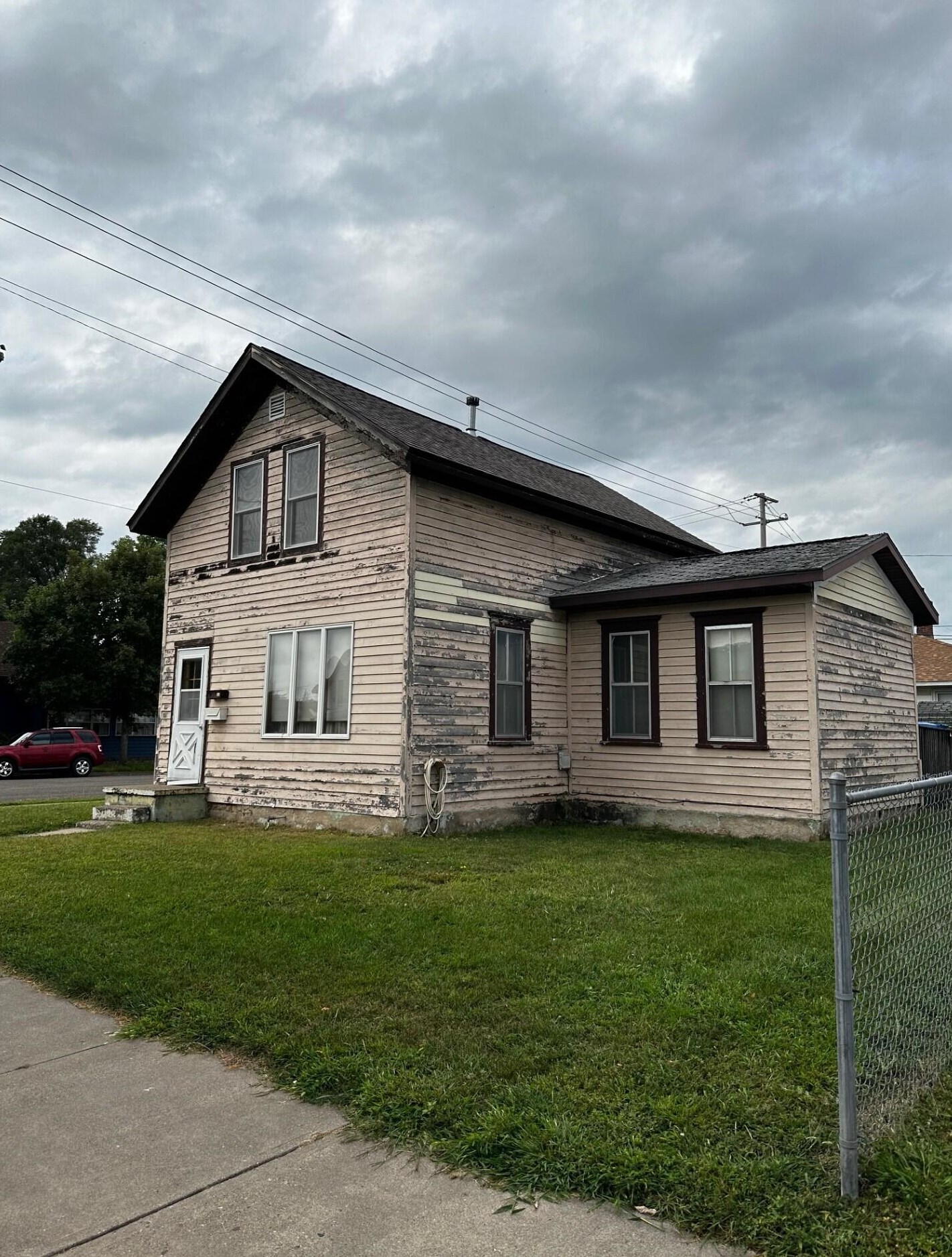 602 8th St, Wilson, MN 55987