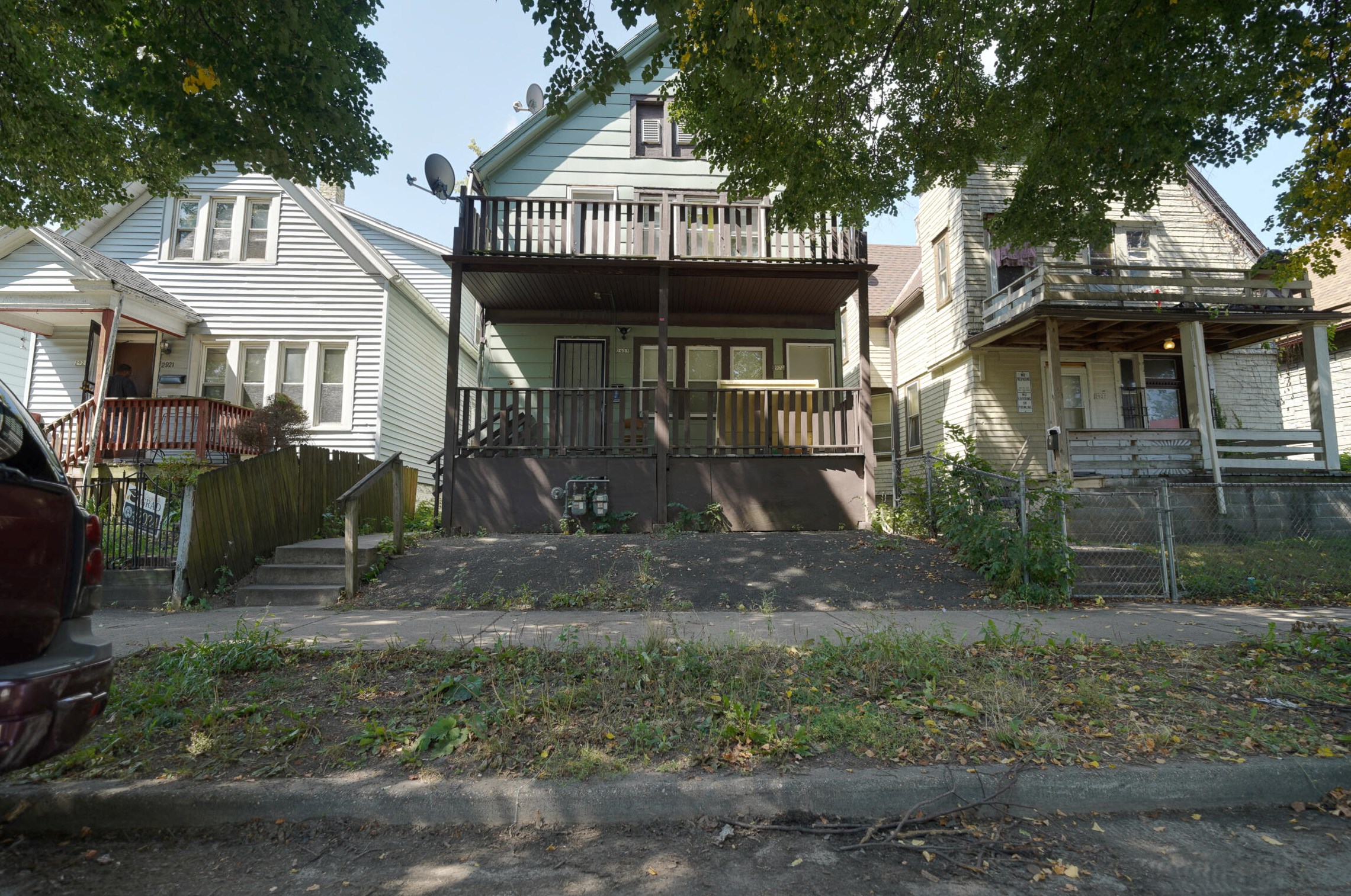 2925 22nd St, Milwaukee, WI 53206-1644
