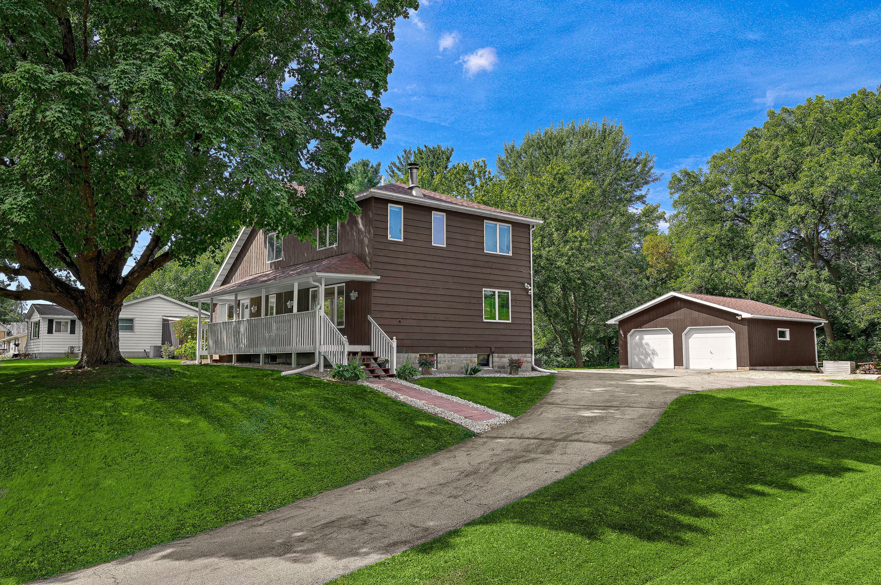 17285 N 4th St, Centerville, WI 54630