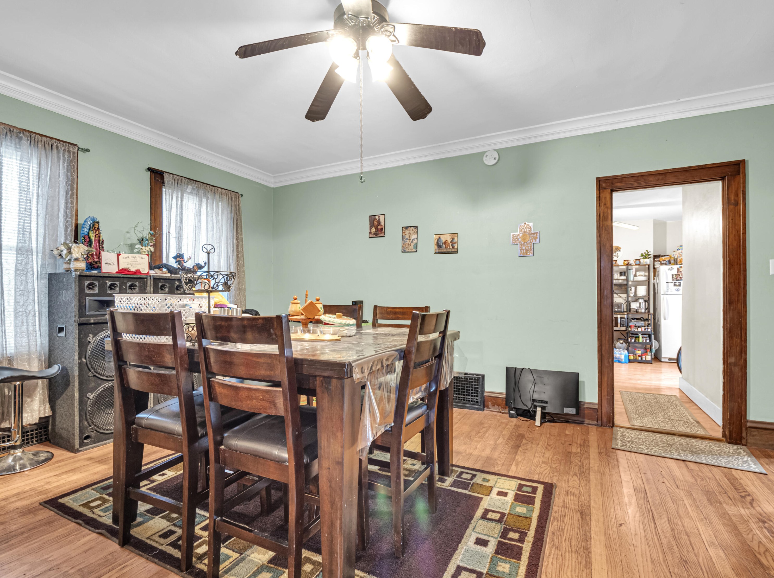 1237 Oakland Ave, Sheboygan WI  53081-5956 exterior