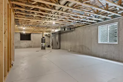 6253 W Foxtown Dr, Mequon, WI 53092 - Photo 24