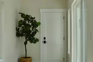 6253 W Foxtown Dr, Mequon, WI 53092 - Photo 22