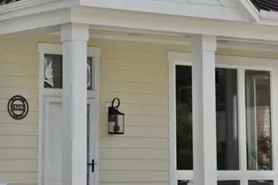 6253 W Foxtown Dr, Mequon, WI 53092 - Photo 4