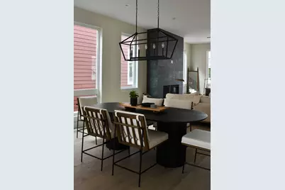 6253 W Foxtown Dr, Mequon, WI 53092 - Photo 18