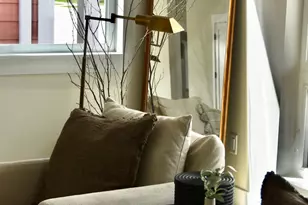 6253 W Foxtown Dr, Mequon, WI 53092 - Photo 8