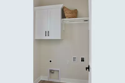 6253 W Foxtown Dr, Mequon, WI 53092 - Photo 20