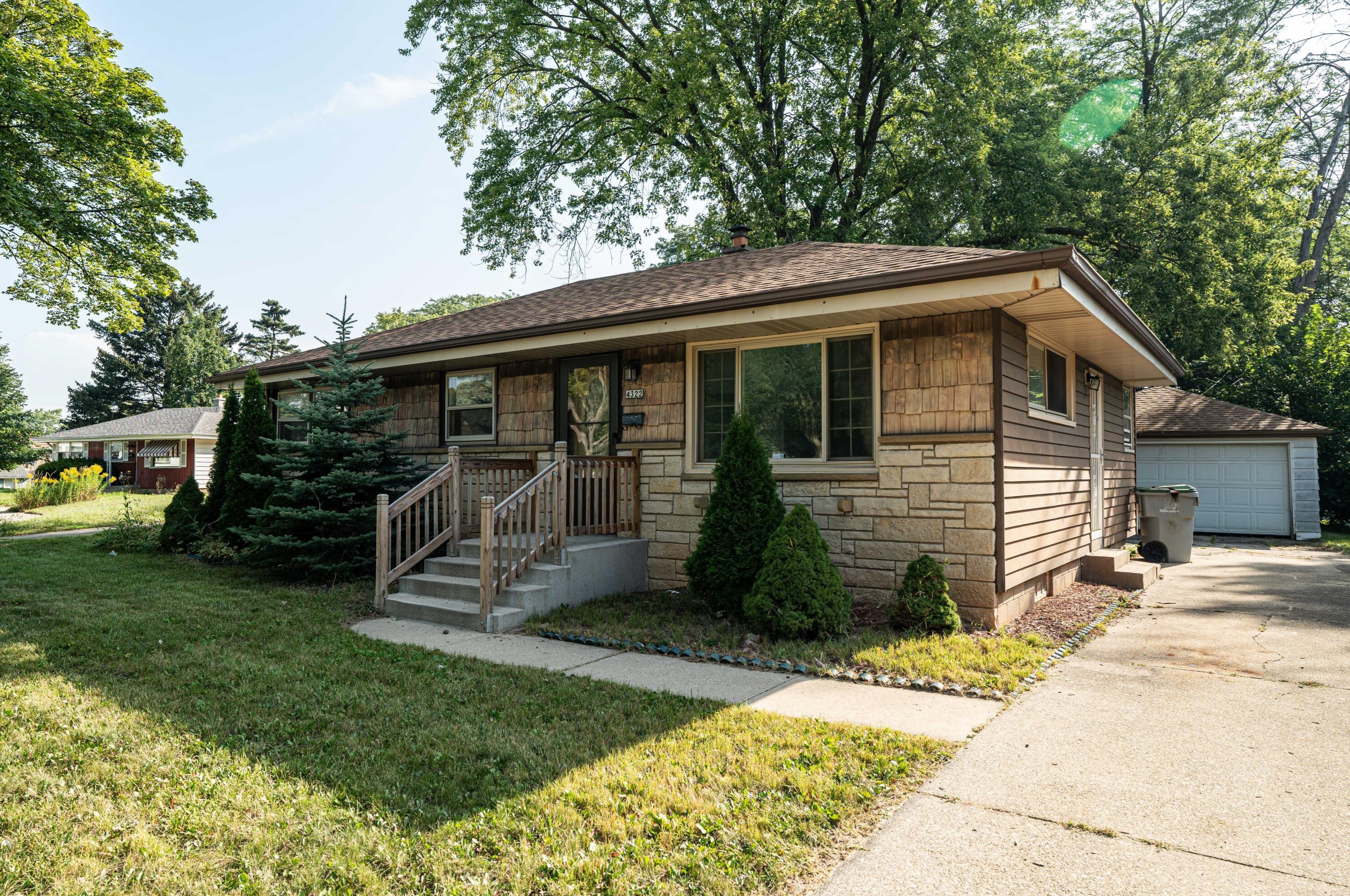 4322 N 81st St, Milwaukee, WI 53222