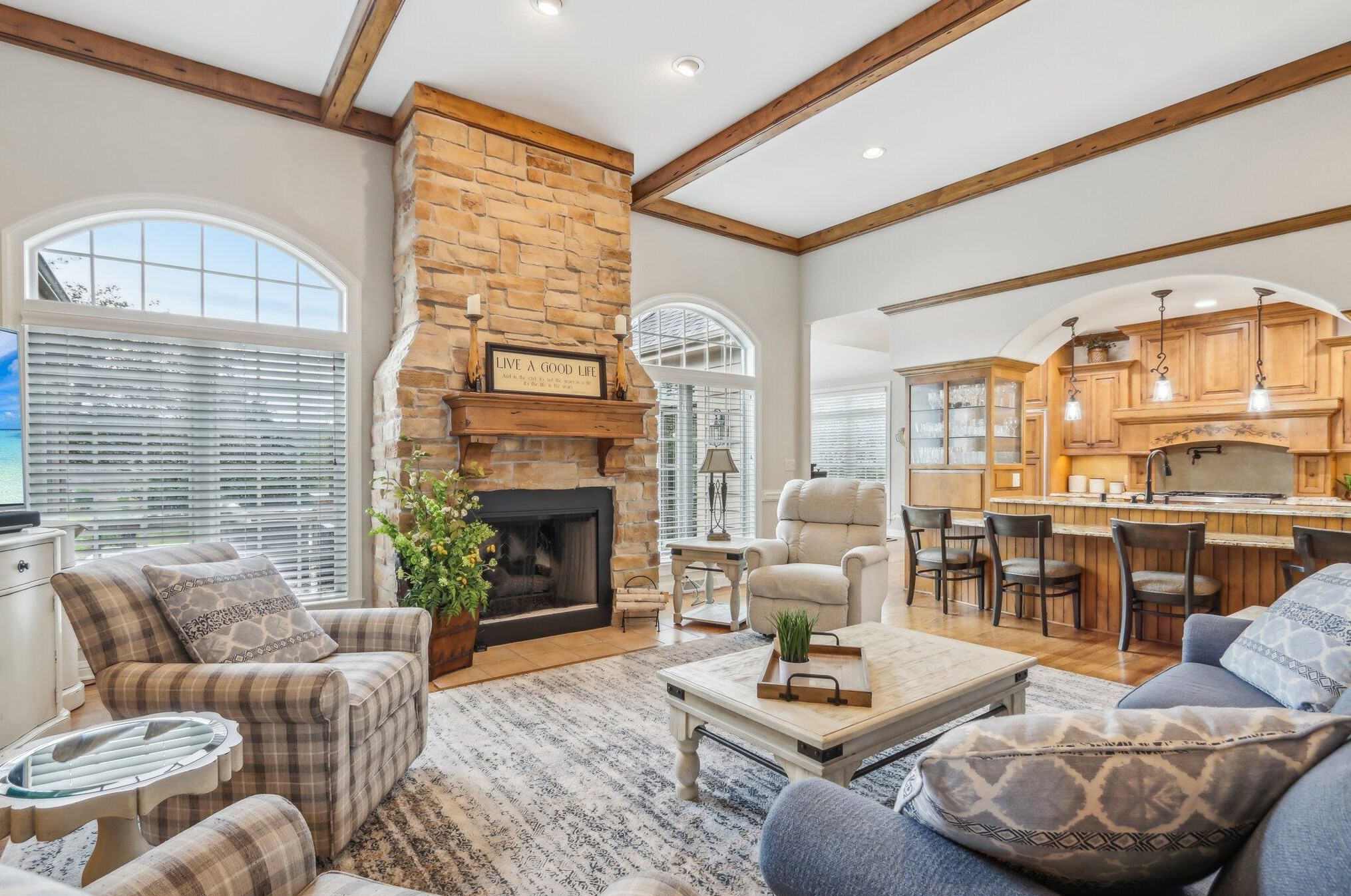 7557 S Kensington Way, Hales Corners, WI 53132