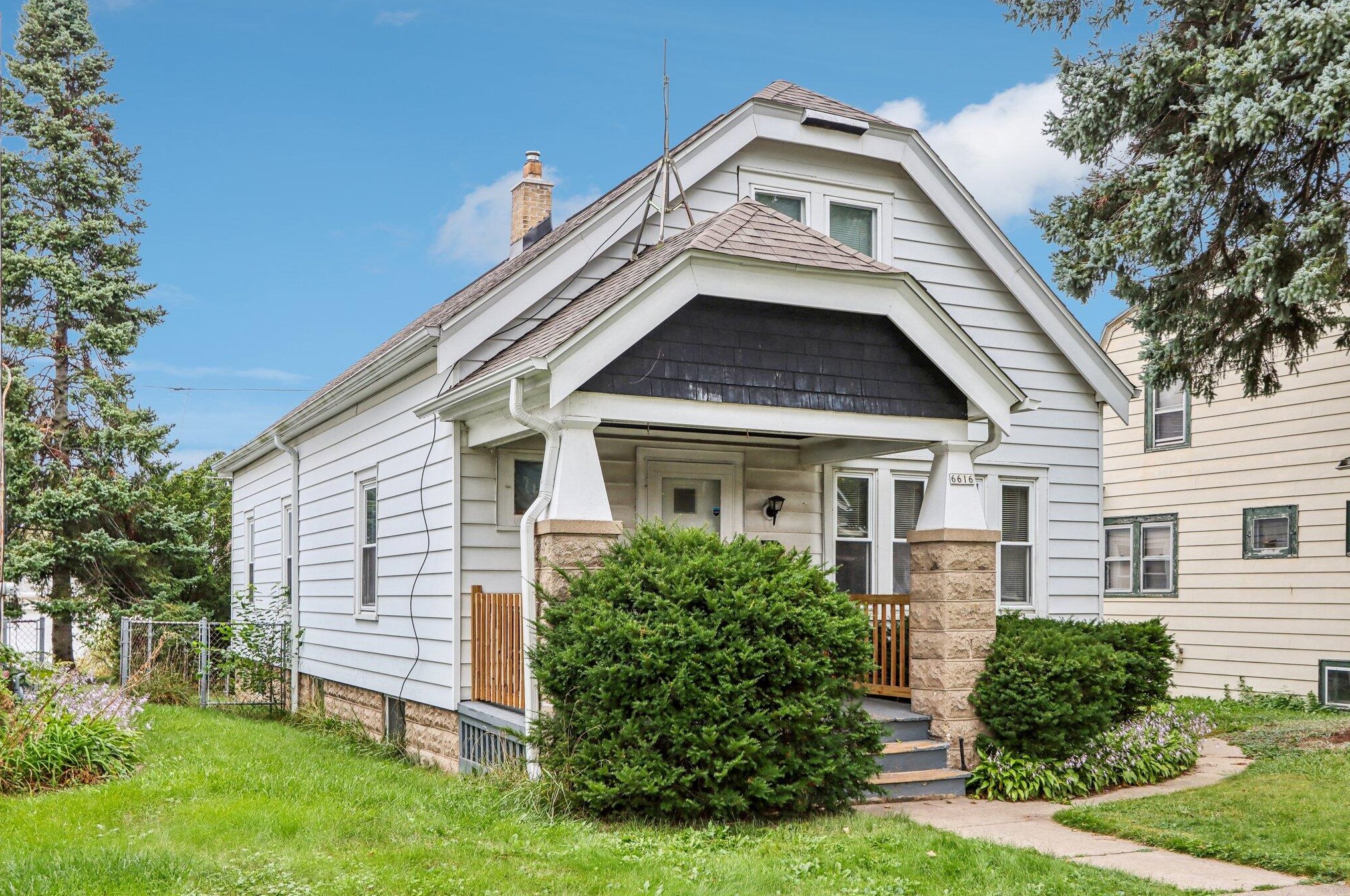 6616 W Girard Ave, Milwaukee, WI 53210