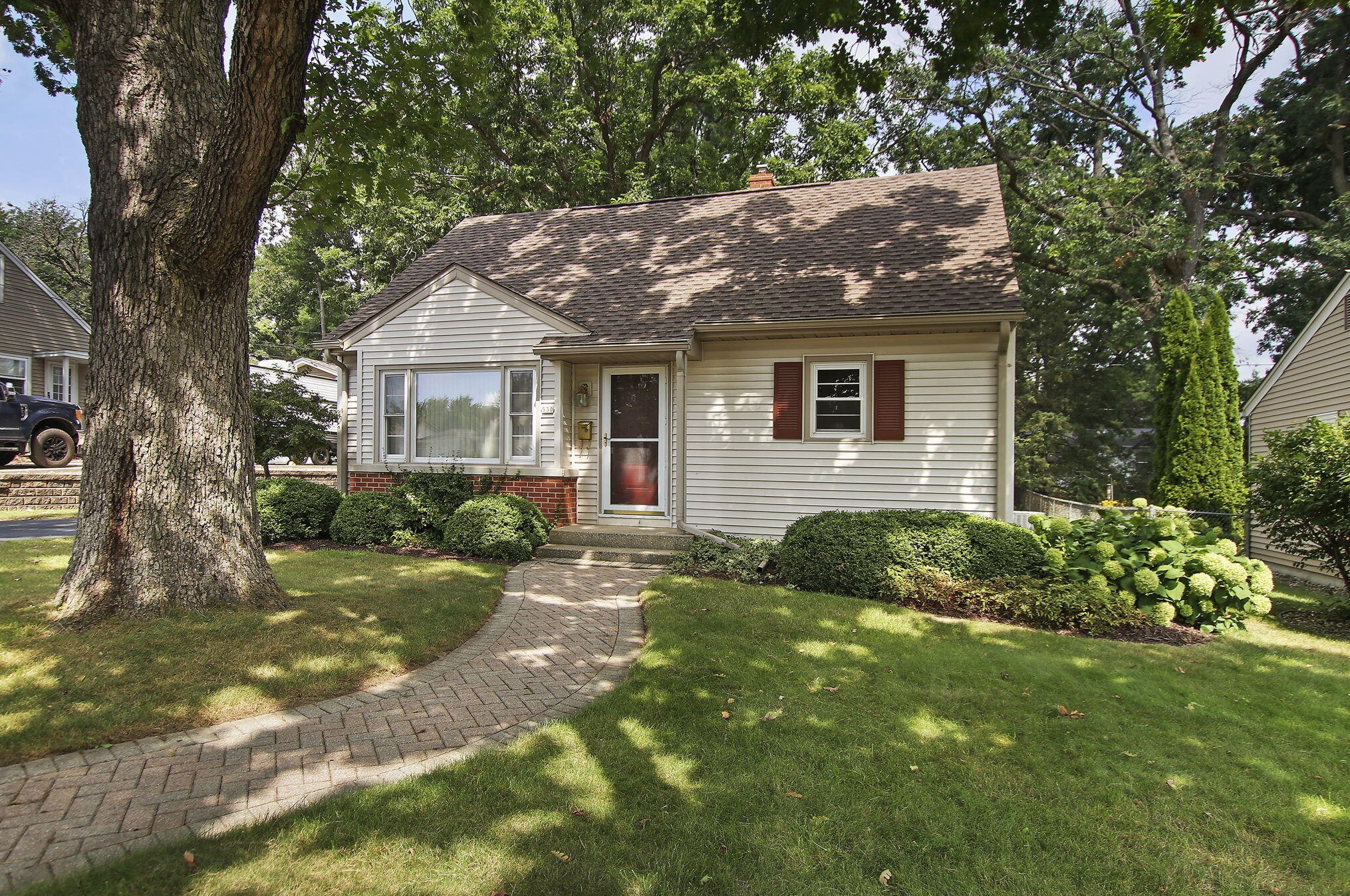 530 Briody St, Lyons, WI 53105
