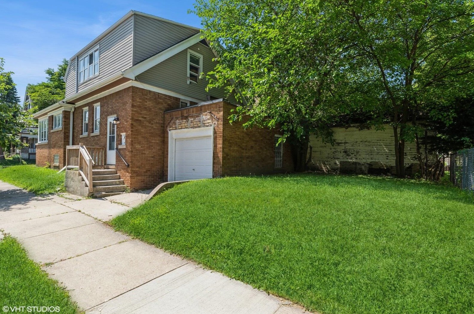 2500 W Concordia Ave, Milwaukee, WI 53206