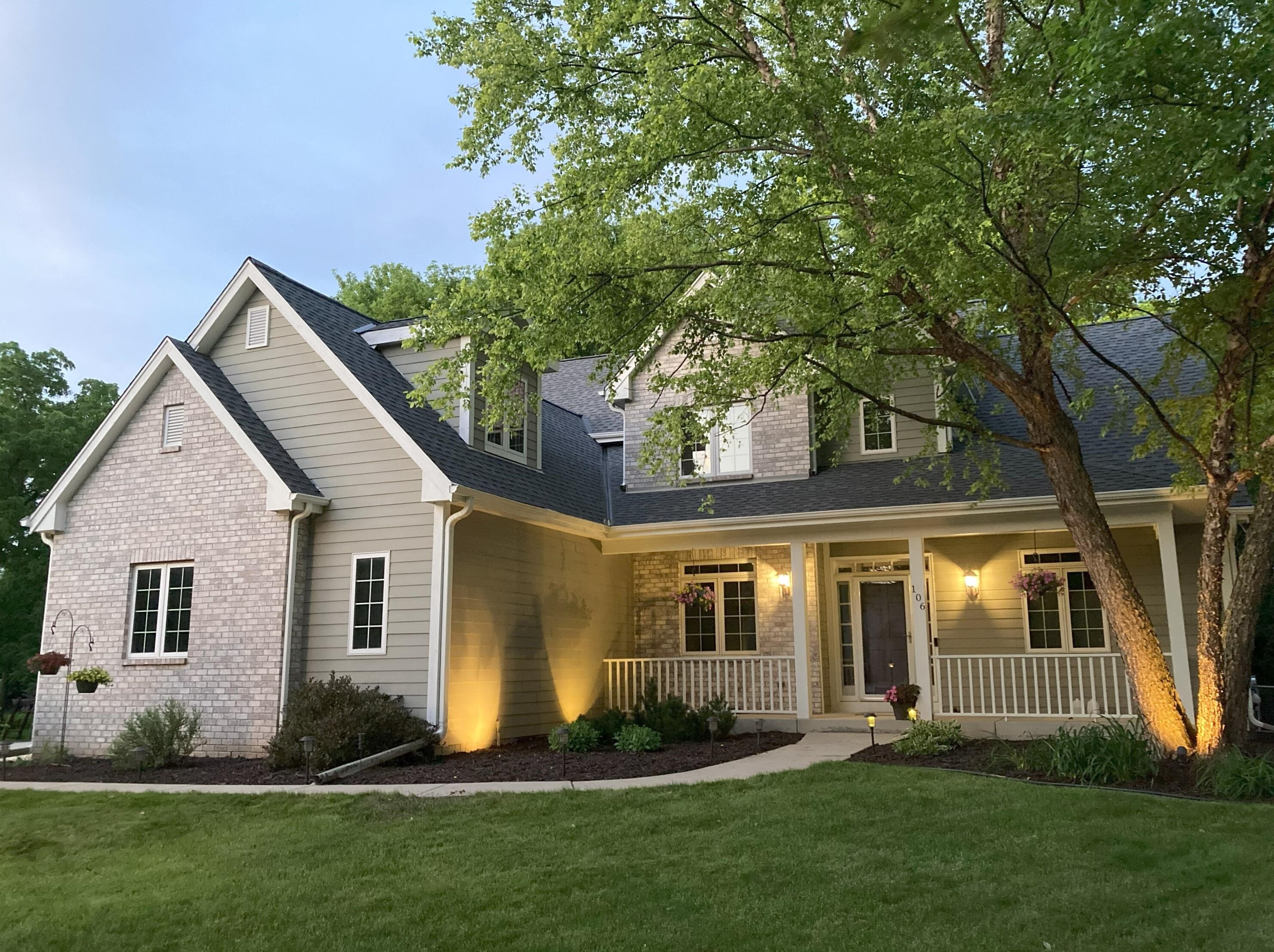 106 Blue Ridge Ct, Chenequa, WI 53029
