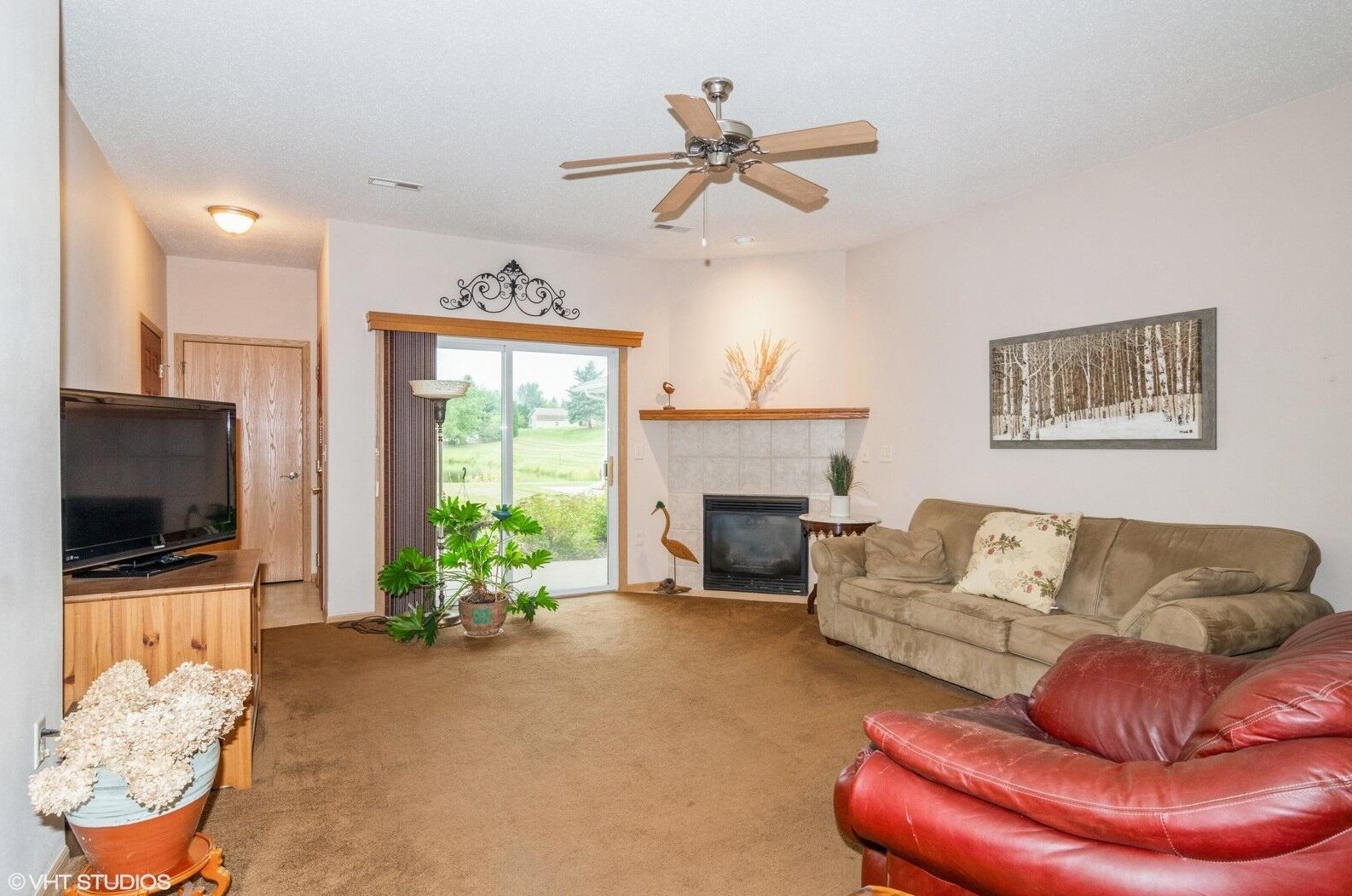 316 Brookside Dr, Mayville, WI 53050-2843