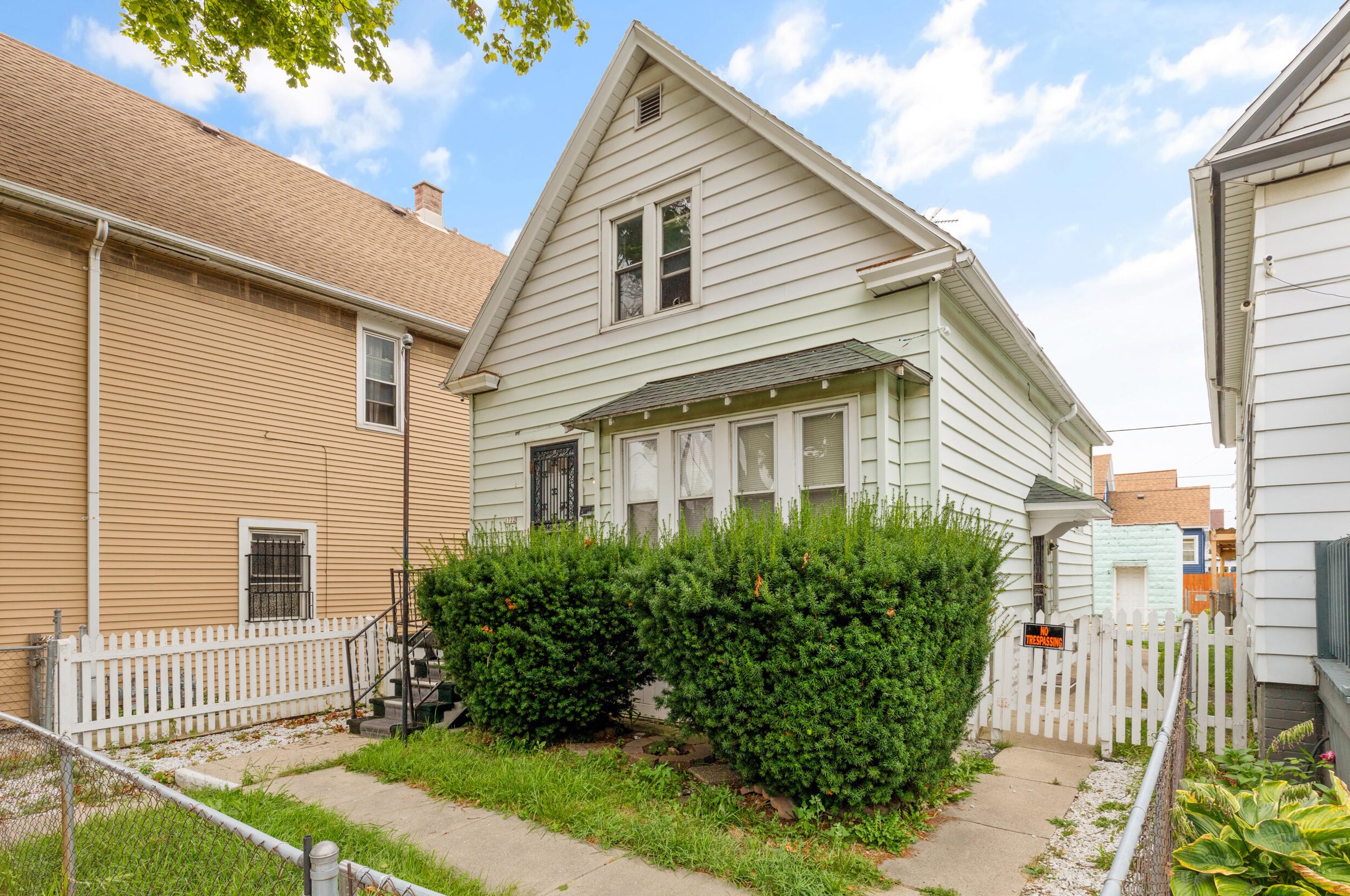 1722 W Becher St, Milwaukee, WI 53215