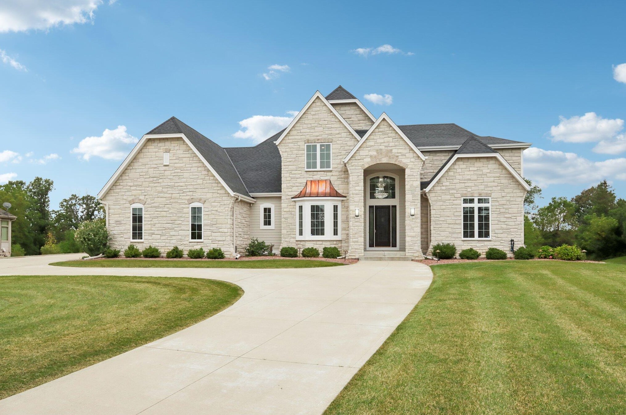 19955 Bradon Trail, Brookfield, WI 53045