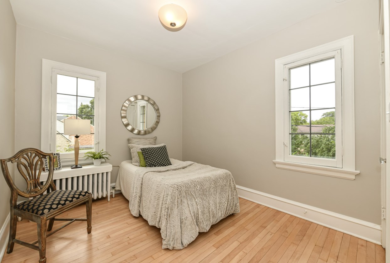 2365 91, Milwaukee WI 53226-1832 exterior