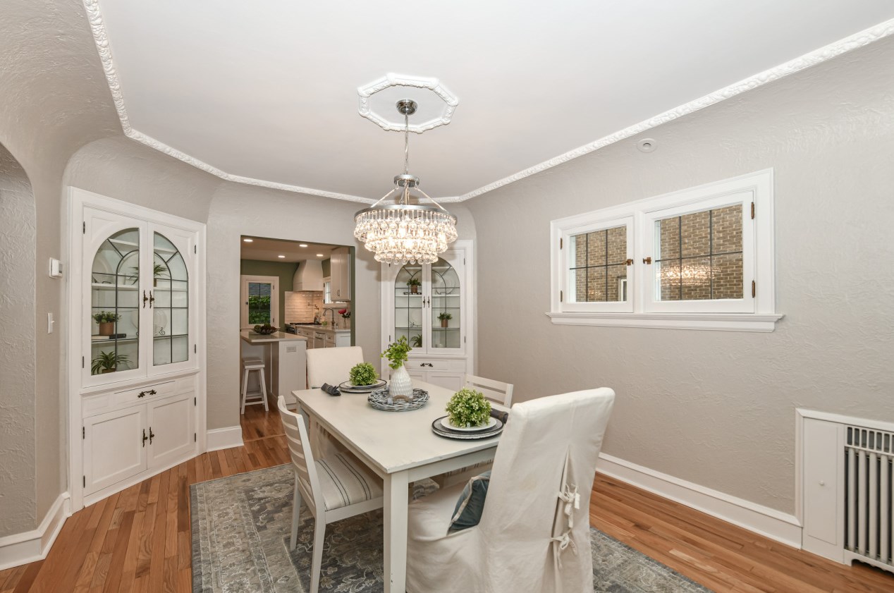 2365 91, Milwaukee WI 53226-1832 exterior