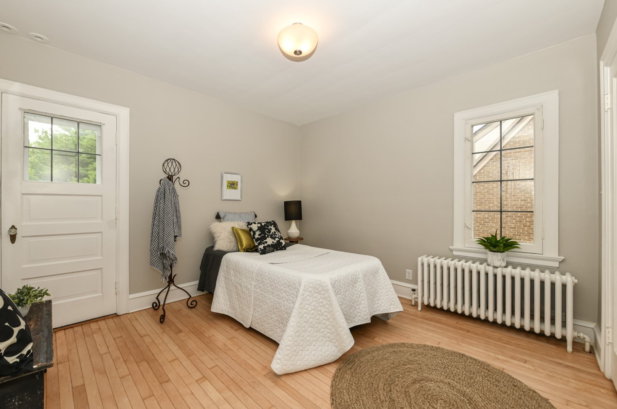 2365 91, Milwaukee WI 53226-1832 exterior