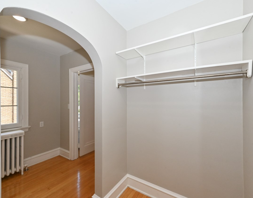 2365 91, Milwaukee WI 53226-1832 exterior