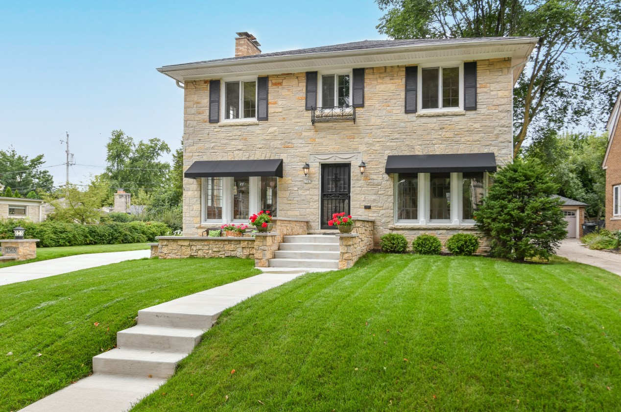 2365 91, Milwaukee WI 53226-1832 exterior