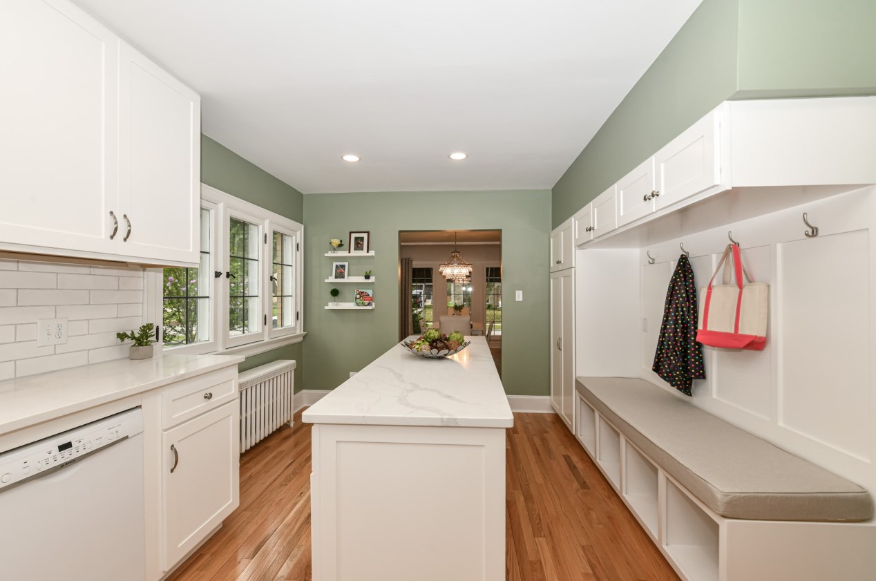 2365 91, Milwaukee WI 53226-1832 exterior