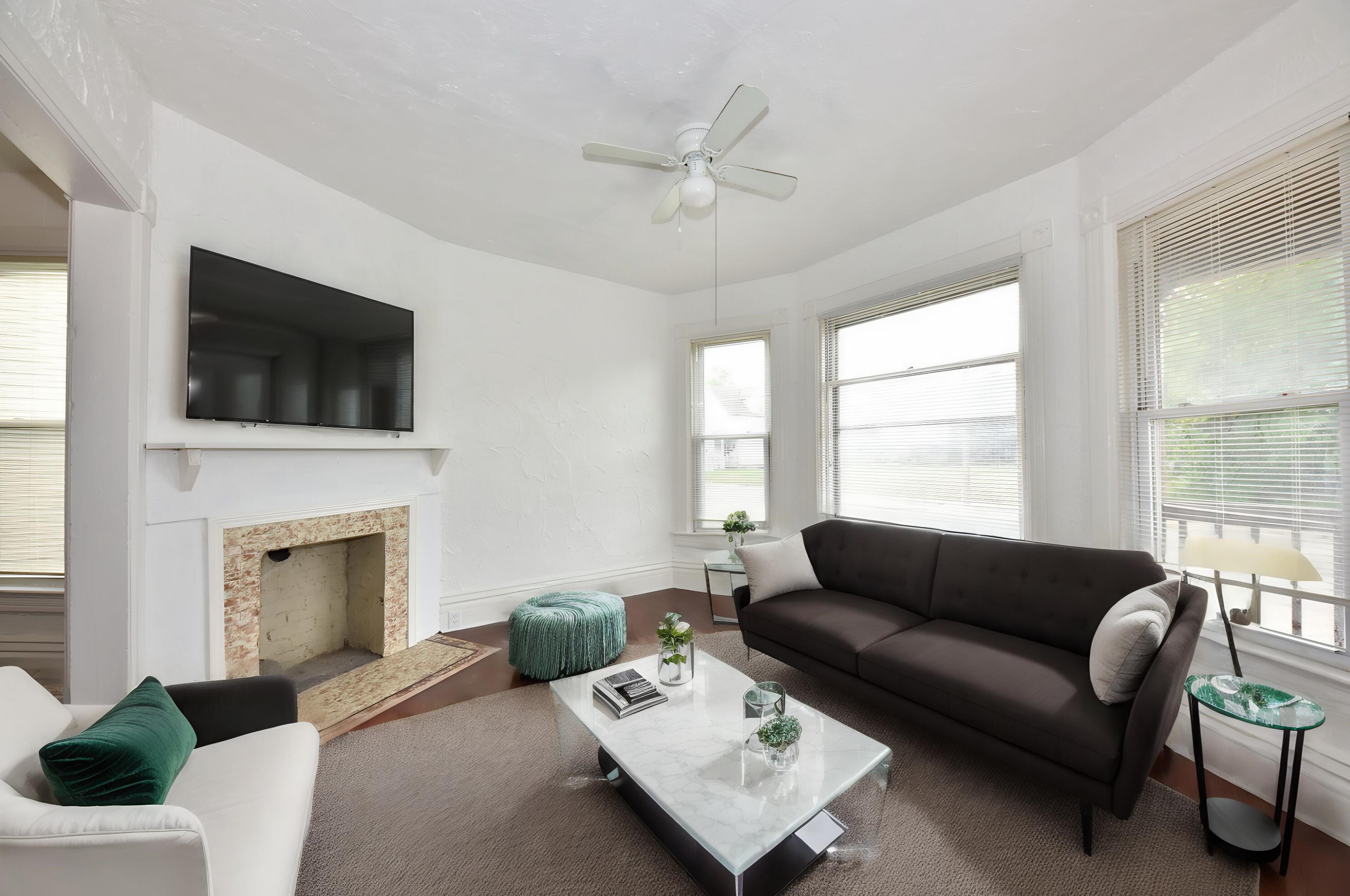 2126 N 27th St #2128, Milwaukee, WI 53208