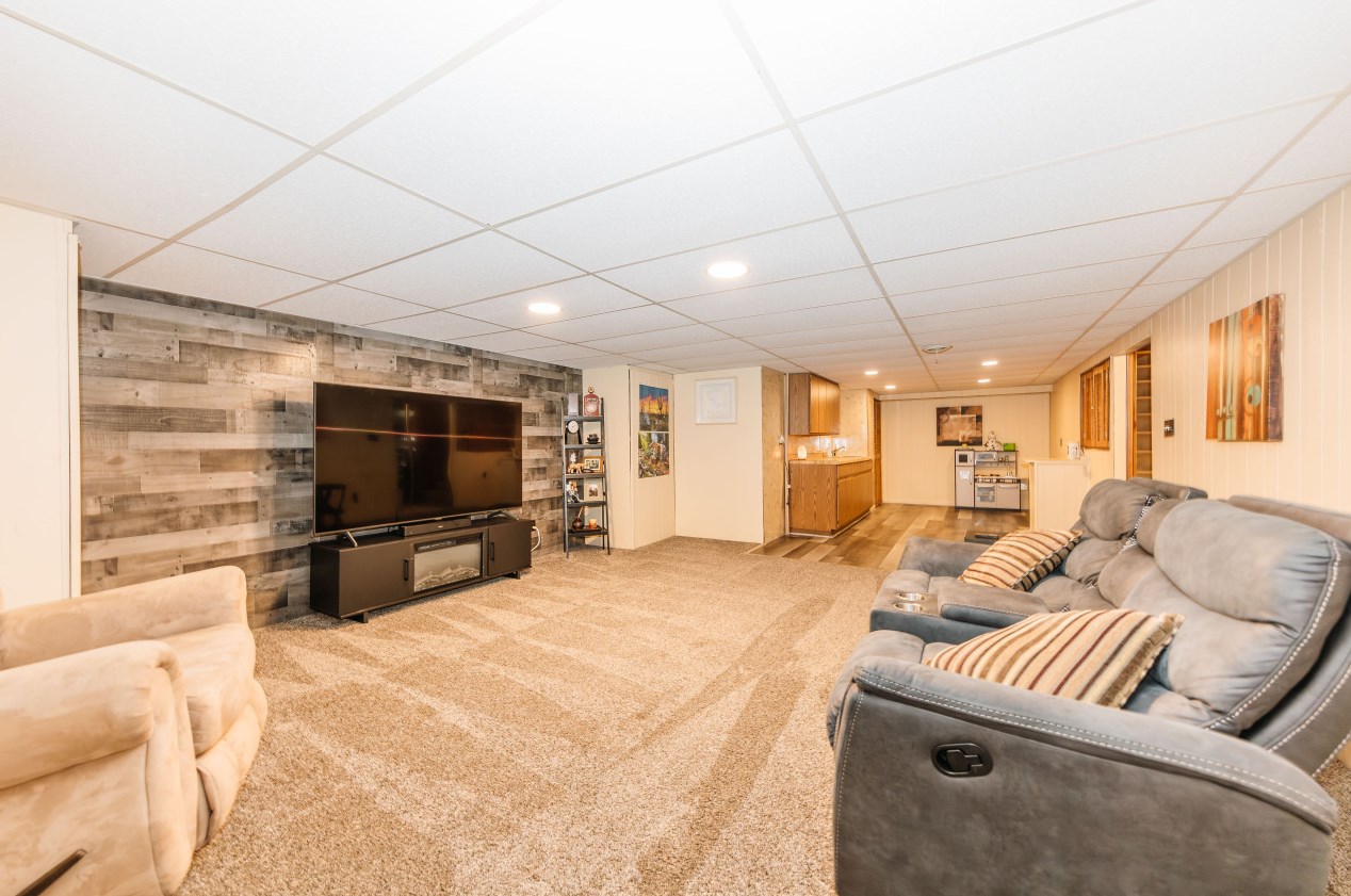 3666 77 St, Milwaukee WI 53220-1146 exterior