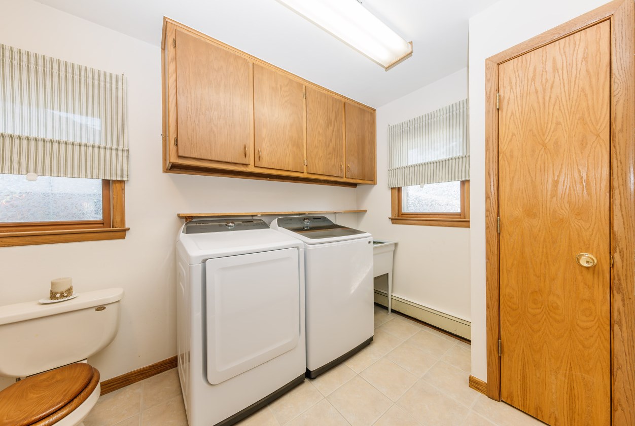 3666 77 St, Milwaukee WI 53220-1146 exterior