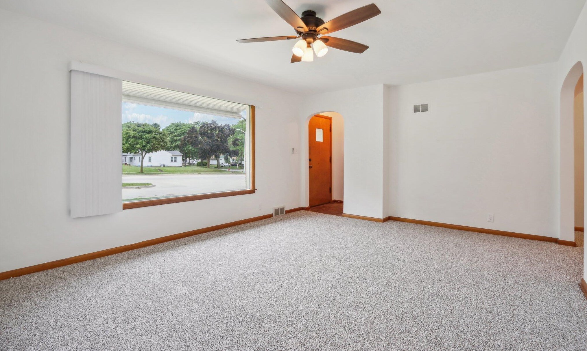 3316 S 60th St, Milwaukee, WI 53219