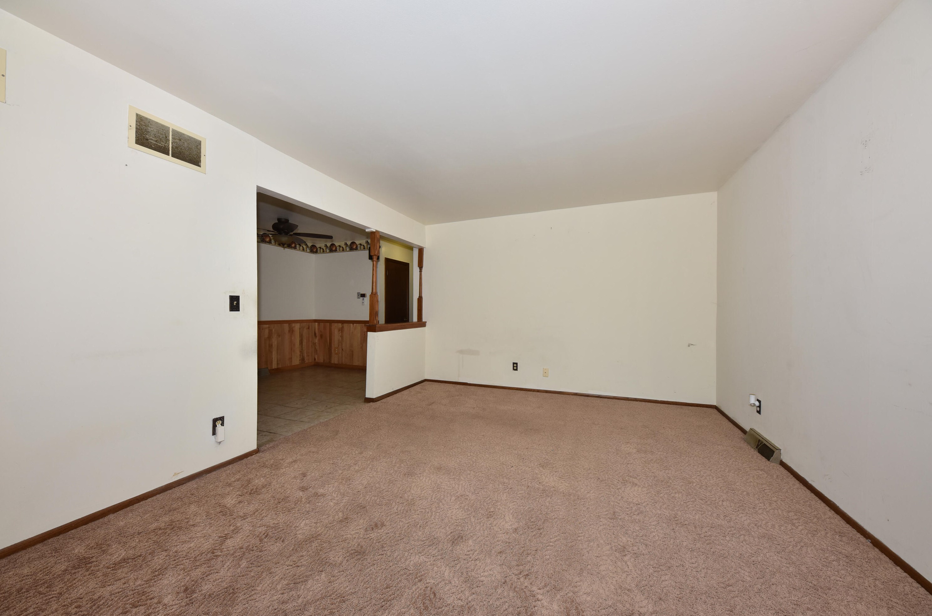 8007 N 94th St, Milwaukee, WI 53224