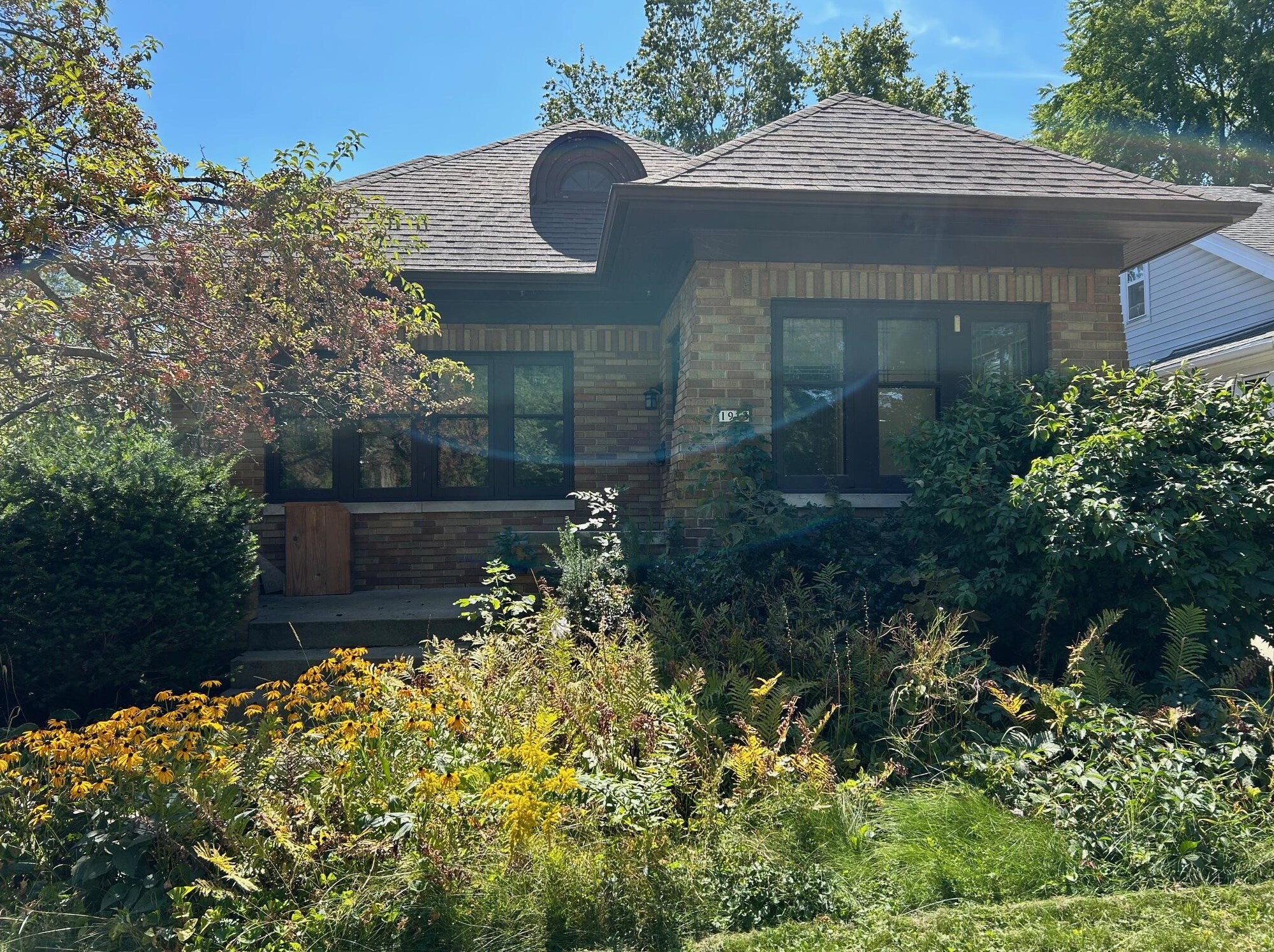 1913 E Beverly Rd, Milwaukee, WI 53211