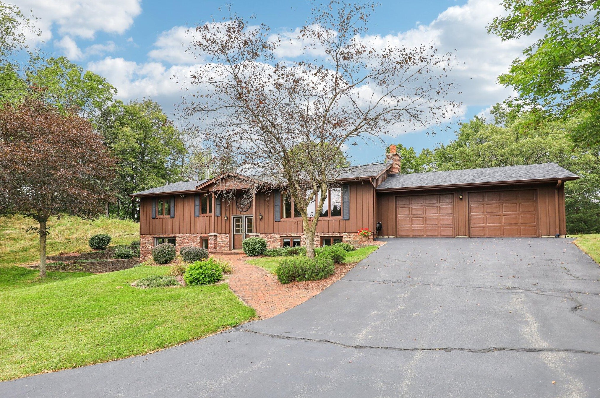 5092 Ruedebusch Rd, Lyons, WI 53105