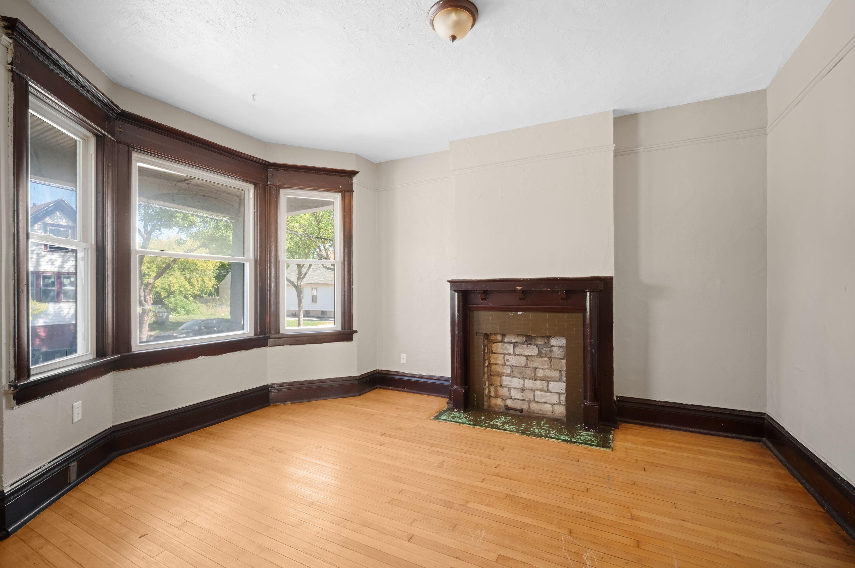 633 W Clarke St #635, Milwaukee, WI 53212