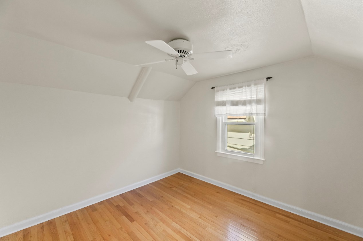 2201 Holt Ave, Milwaukee WI  53207-3141 exterior