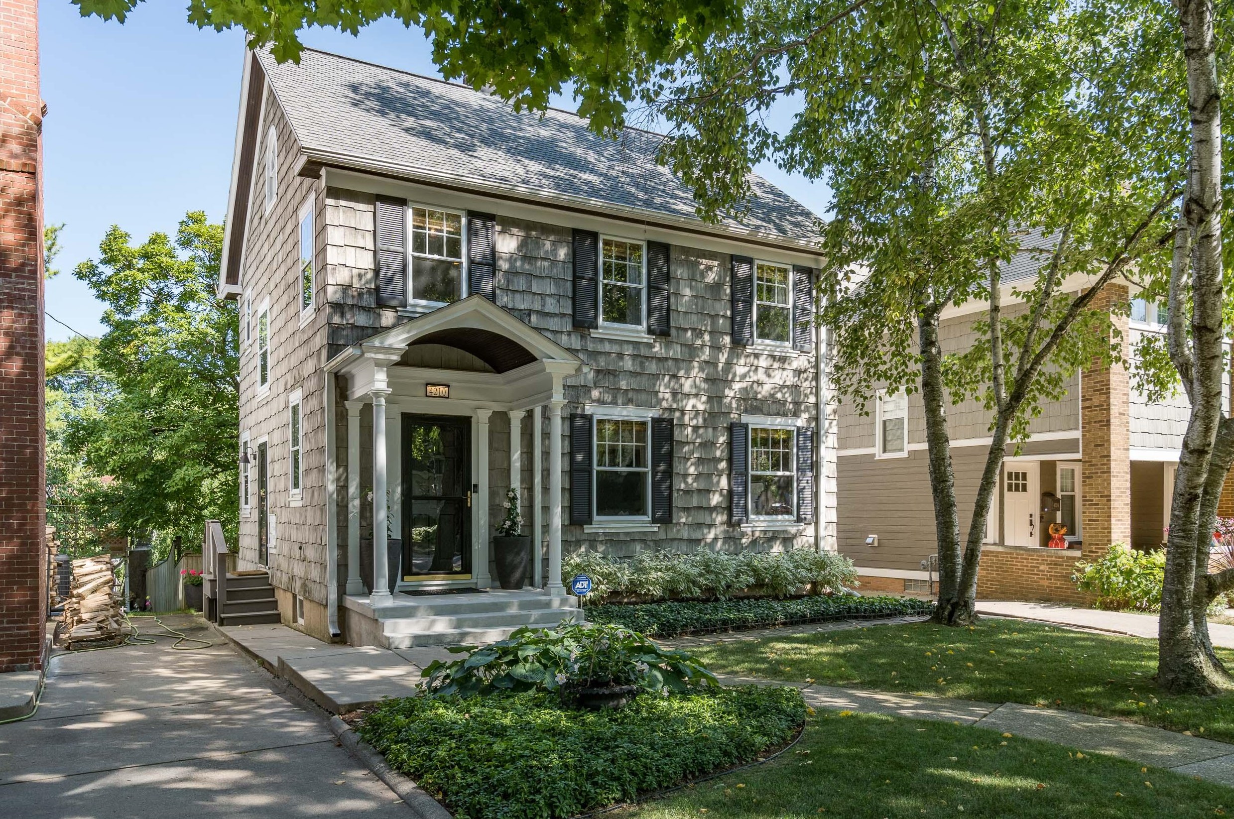 4210 N Maryland Ave, Milwaukee, WI 53211