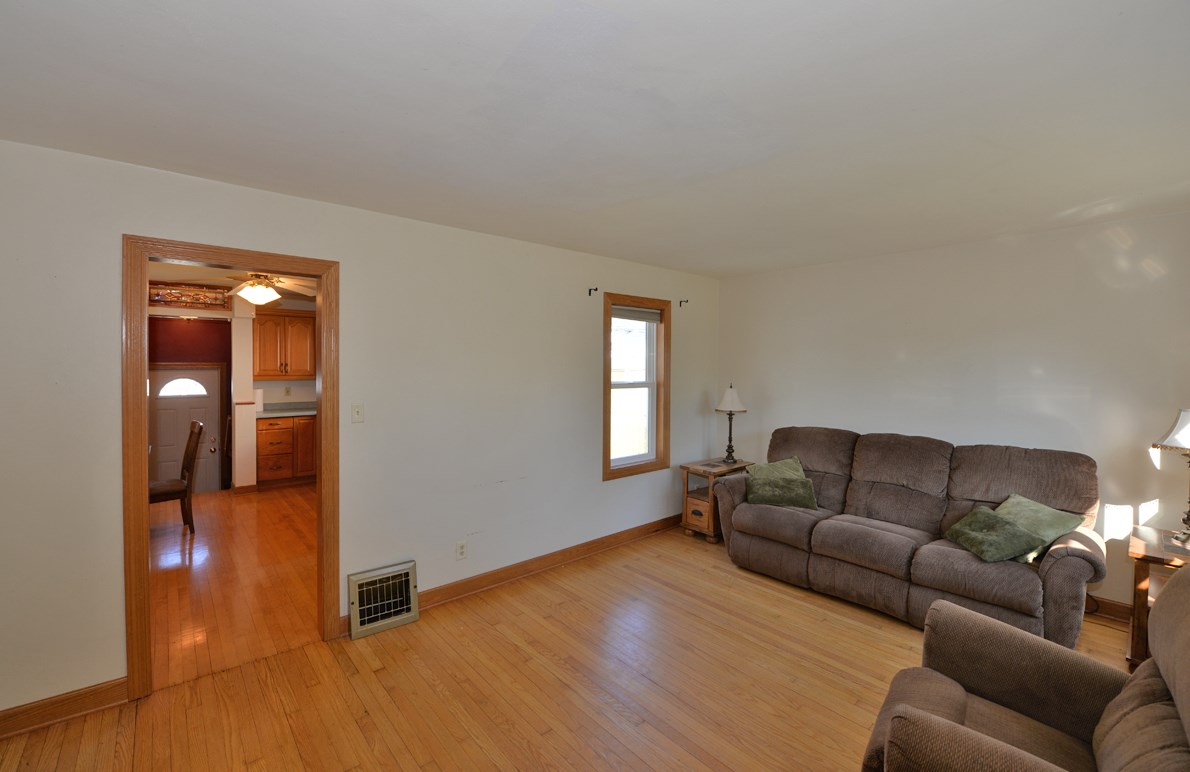 804 Menomonee Ave, South Milwaukee, WI 53172