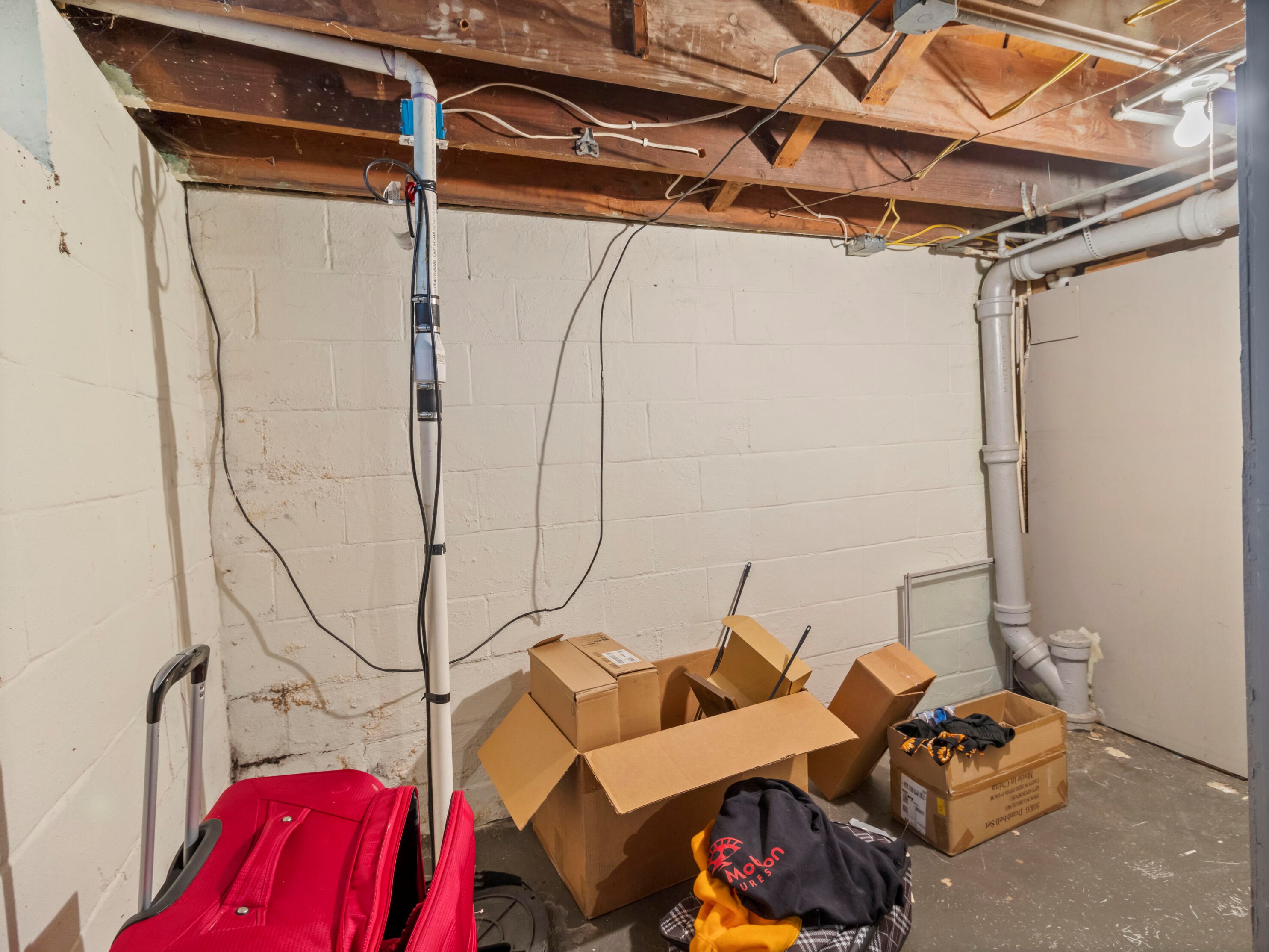 5069 60th St, Milwaukee WI  53220-4619 exterior