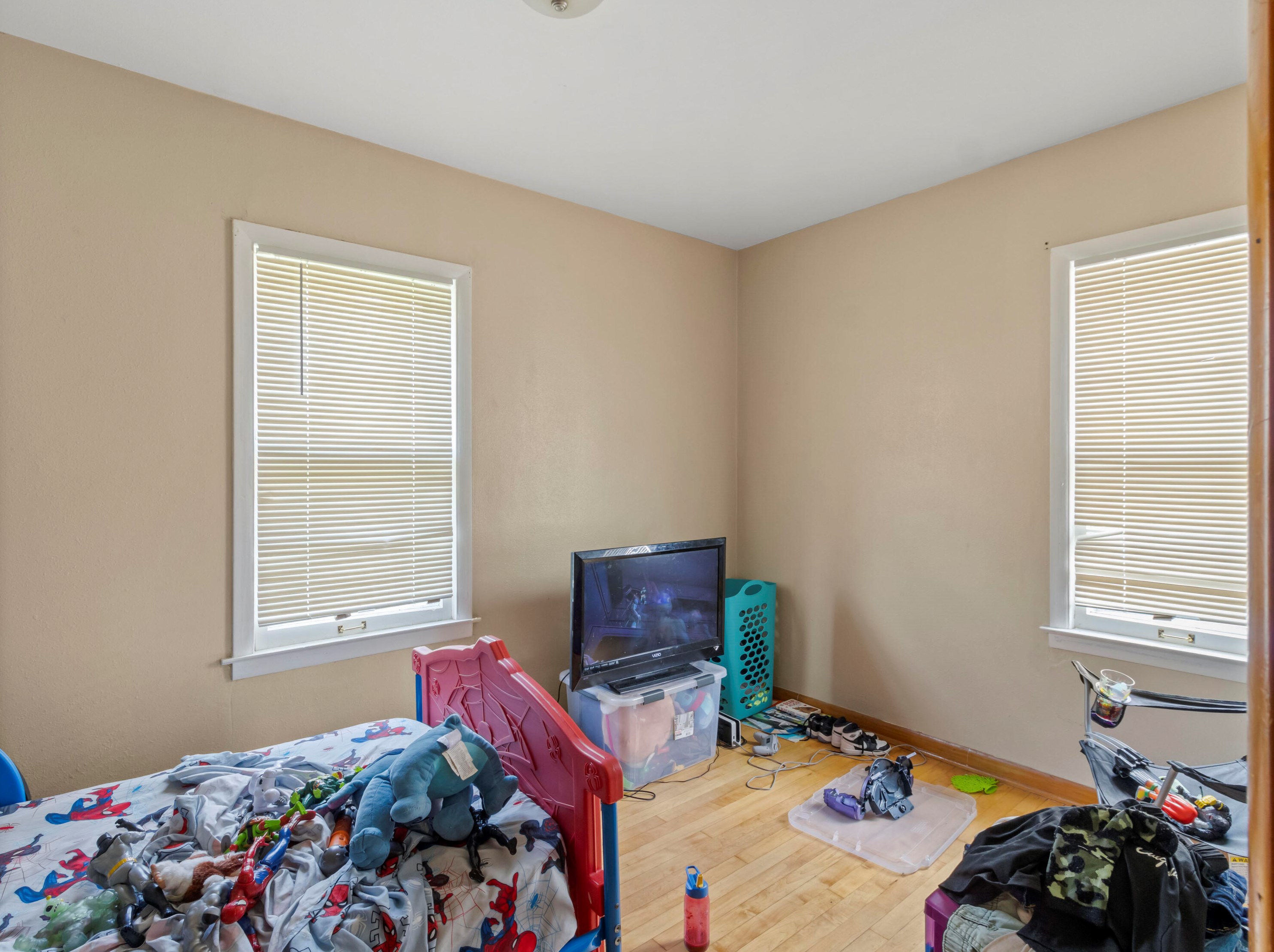 5069 60th St, Milwaukee WI  53220-4619 exterior