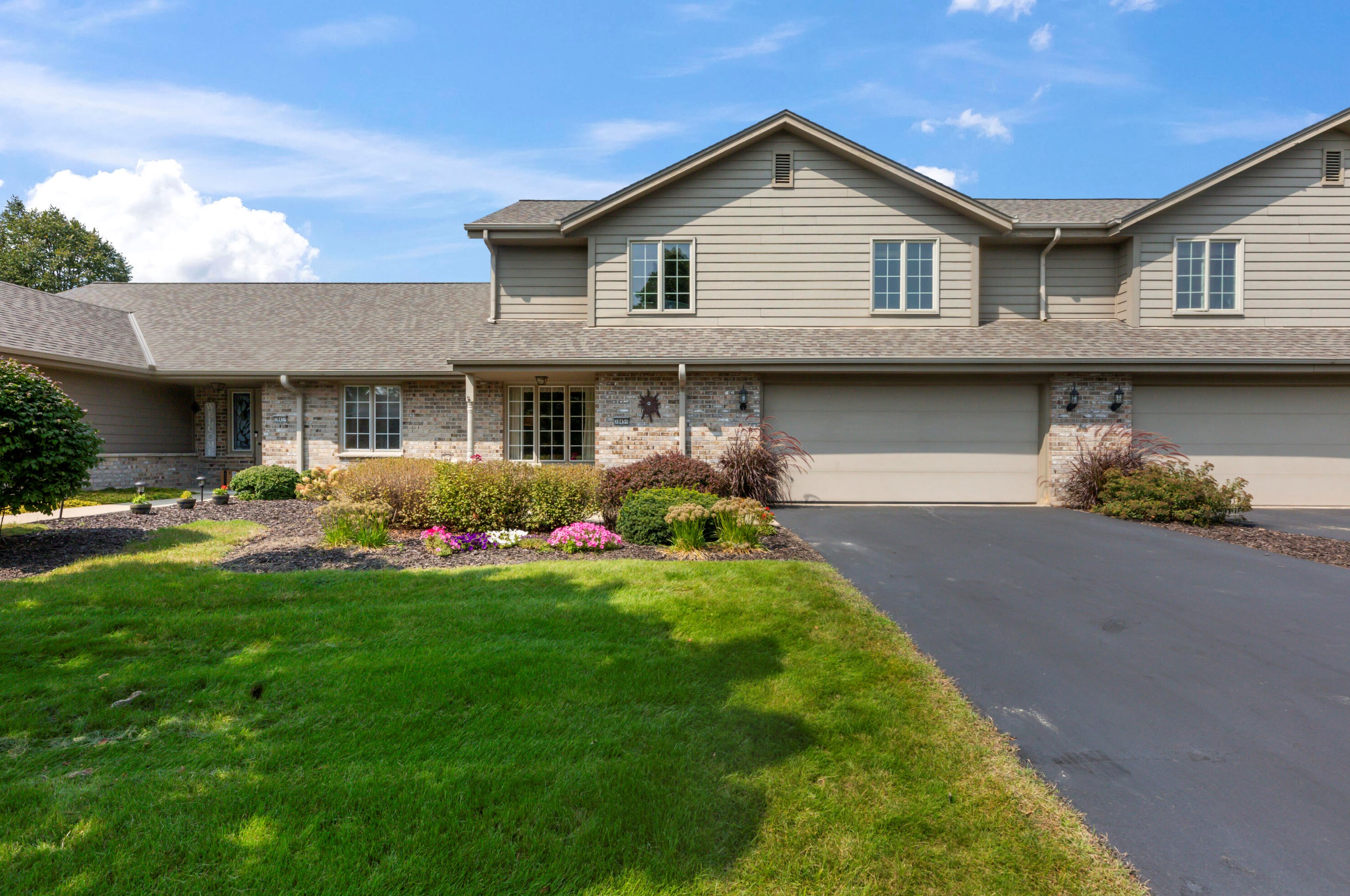 3845 Yukon Rd #b, Brookfield, WI 53045