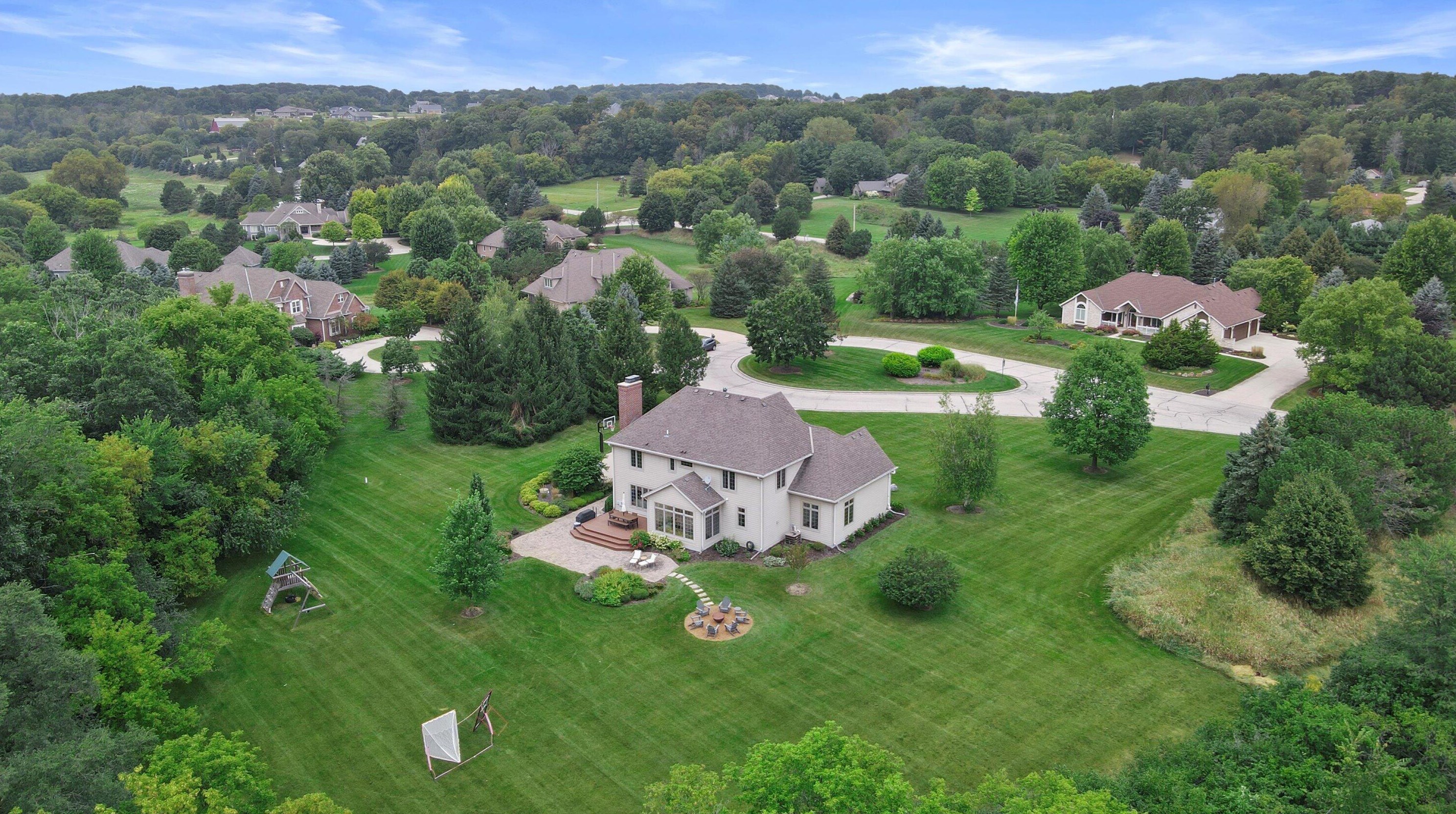 3715 Watercress Ct, Hubertus, WI 53033