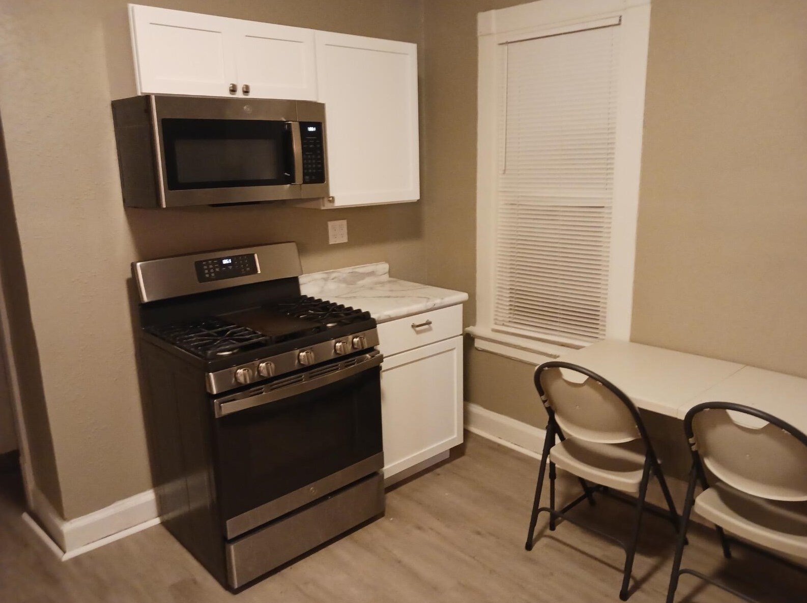 2601 N 16th St, Milwaukee, WI 53206