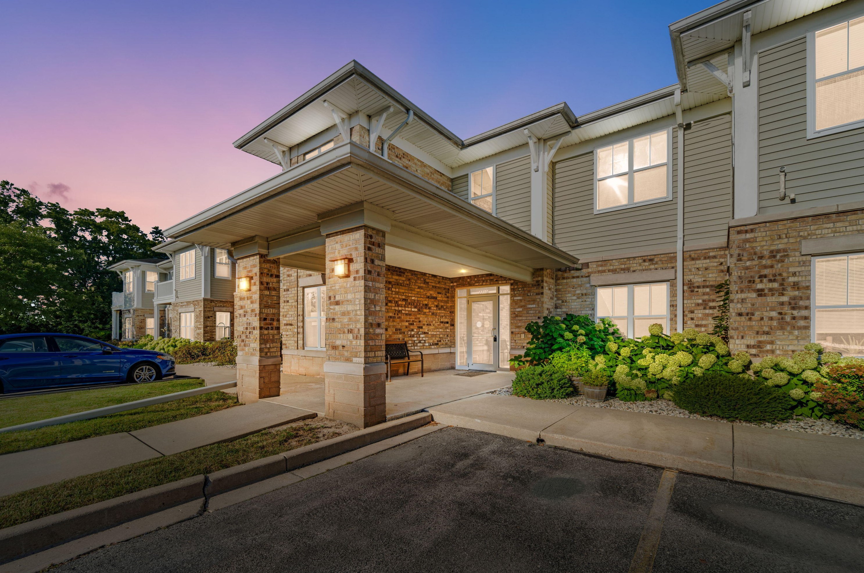 7710 S 51st St #106, Hales Corners, WI 53132