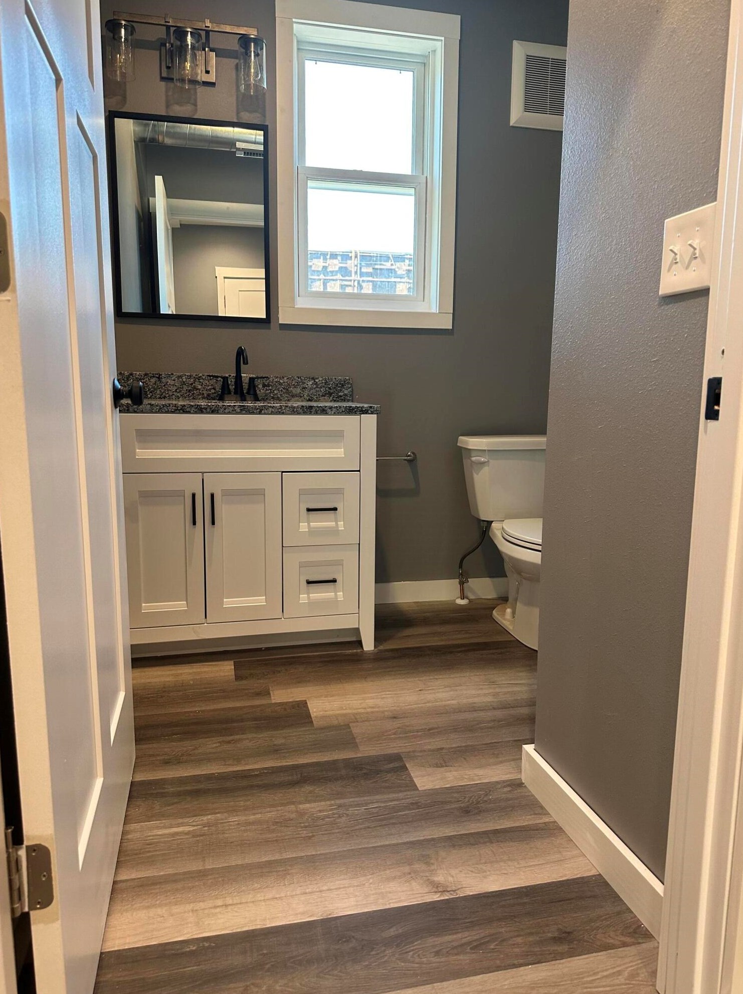 1214 3rd St, La Crosse, WI 54601-5315
