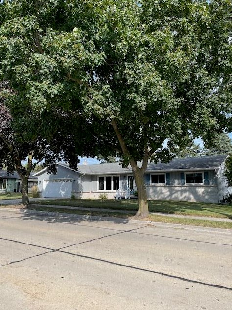 3811 Bellevue Pl, Two Rivers, WI 54241